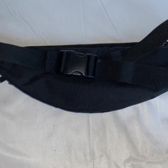 Nike Black Fanny Pack - Picture 3 of 9